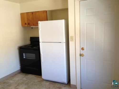 1812 2nd St, Duluth MN 55812-1738 exterior