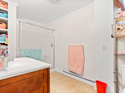 4 Lewis St, Woonsocket RI 02895-1905 exterior