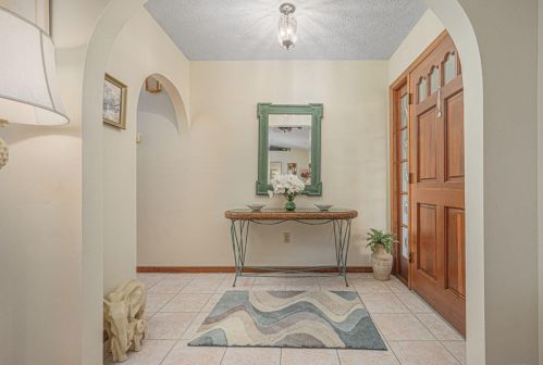 1625 Berkshire Blvd, Fort Pierce FL  34952-7110 exterior