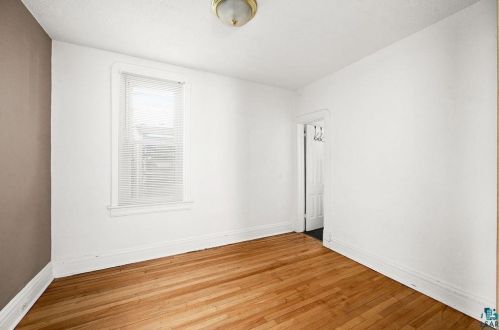 2719 2nd St, Duluth MN 55812-1920 exterior