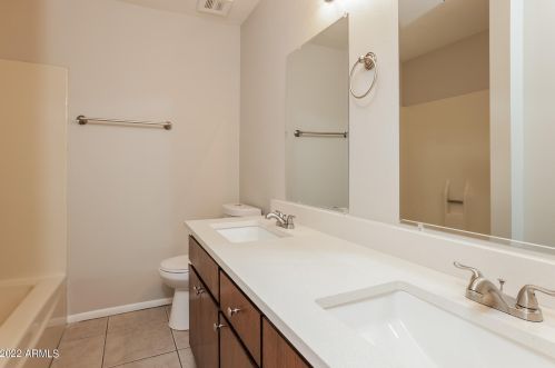 3132 Clinton St, Phoenix AZ  85029-4234 exterior