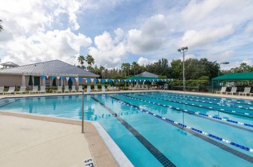 10118 Arbor Run Dr, Tampa FL 33647-2955 exterior