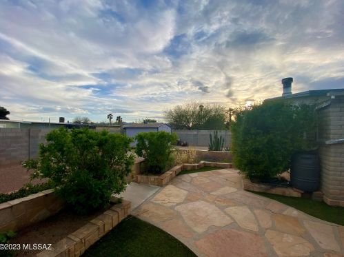 3017 Shumaker Dr, Tucson AZ  85741-3636 exterior