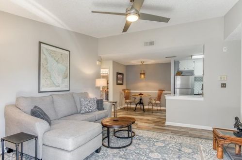 329 Granville Ct, Atlanta GA  30328-3434 exterior