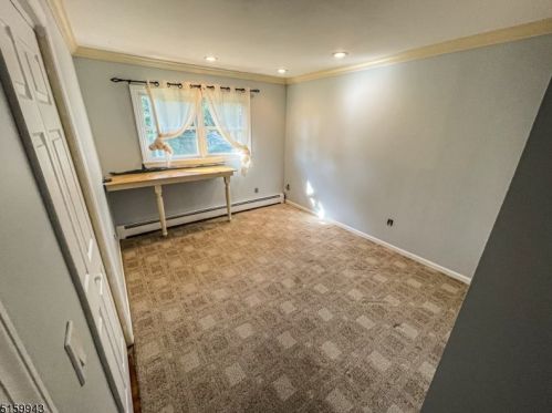 10 Manu Trl, Andover NJ  07821-3305 exterior