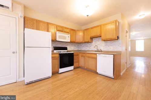 1630 9 St, Philadelphia PA 19122-0028 exterior