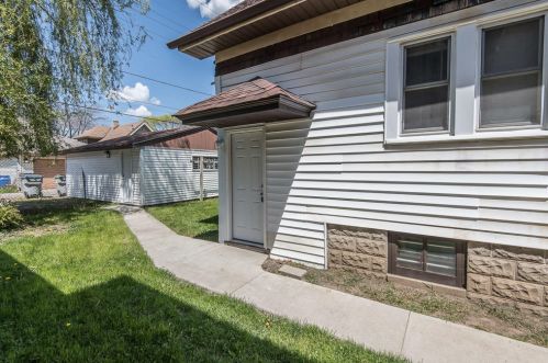 3235 45th St, Milwaukee WI  53219-4816 exterior