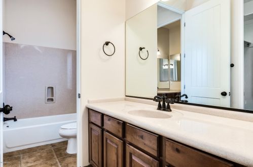 43928 20th St, Phoenix AZ 85006-2323 exterior