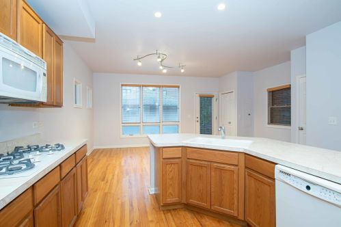 1209 33rd St, Chicago IL 60608-6322 exterior