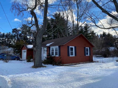 24 Airport Rd, Concord, NH 03301-5305