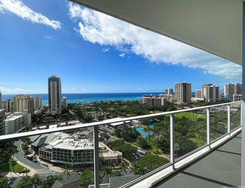 383 Kalaimoku St, Honolulu HI  96815 exterior