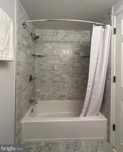 1357 Emerald St, Washington DC 20002-5431 exterior