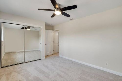 7217 Pne Grv Way, Folsom CA 95630-1952 exterior