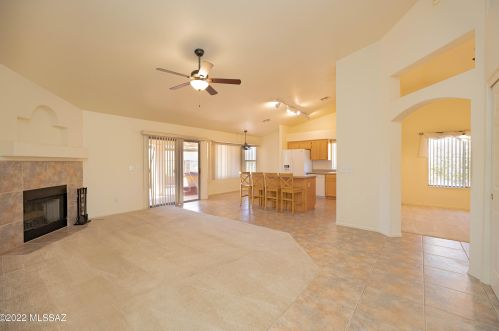 11887 Centaurus Pl, Tucson AZ 85737-3455 exterior