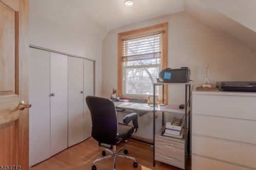 301 West Ln, Clark NJ  07066-1631 exterior