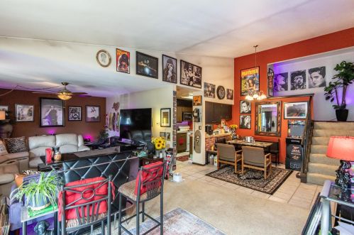 8510 Waterford Ave, Milwaukee, WI 53228-2330