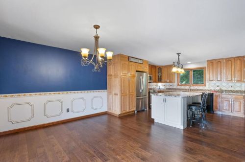 6127 Erb Rd, Saint Louis MO 63129-4505 exterior