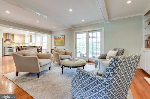 2122 Rampart Dr, Alexandria VA exterior