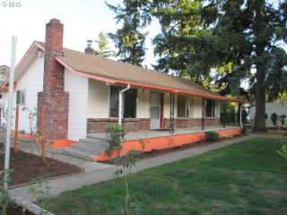 7910 60 Ave, Portland OR  97206-5514 exterior