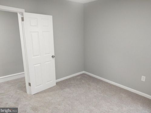 616 Godfrey Ave, Philadelphia PA 19126-3834 exterior