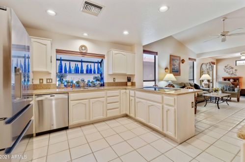 25620 Brentwood Dr, Chandler, AZ 85248-6724