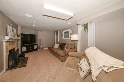 9508 Ctr St, Milwaukee WI 53222-4523 exterior