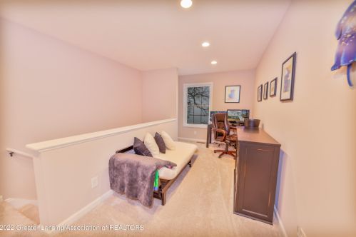 6249 Reynolds Rd, Haslett MI 48840-8906 exterior