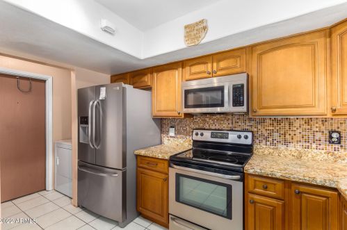 1829 Ardmore Dr, Phoenix AZ  85042-8038 exterior