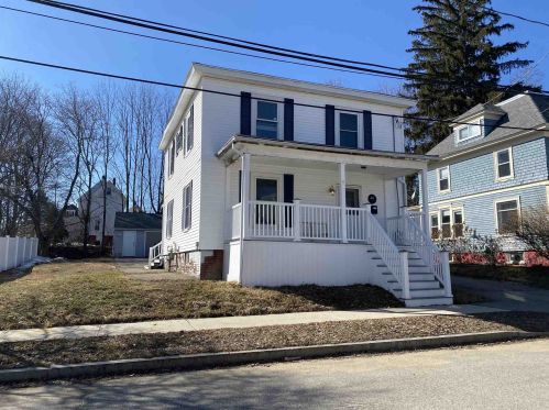 48 Concord St, Dover, NH 03820-3106