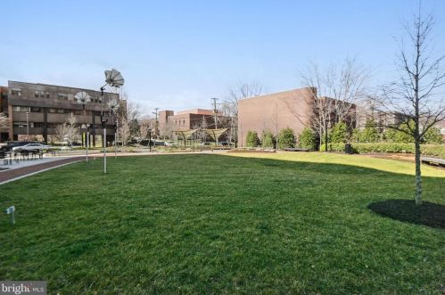 6900 Fleetwood Rd, Mc Lean VA  22101 exterior