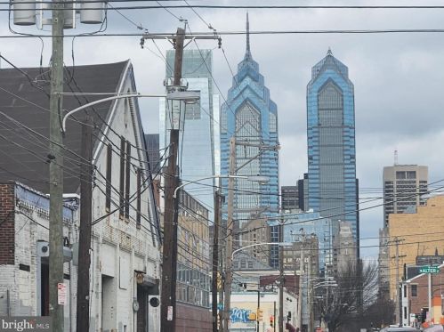 1152 15th St, Philadelphia PA  19146-3141 exterior