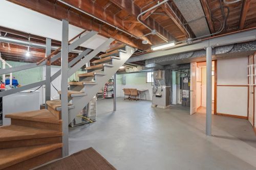 6130 Moody Ave, Chicago IL 60638-3545 exterior