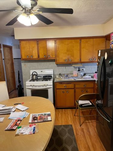 1913 93 St, Chicago IL 60643-6358 exterior