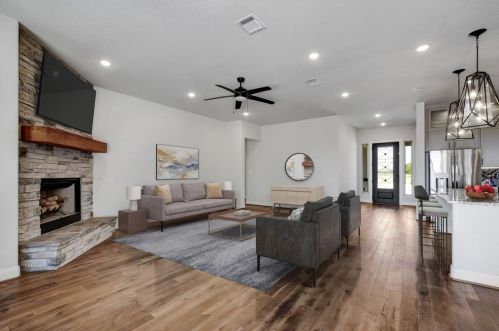 555 Mystic Pkwy, Spring Branch TX 78070-5267 exterior