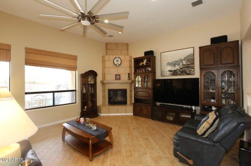 36711 16 St, Phoenix AZ 85086-9393 exterior