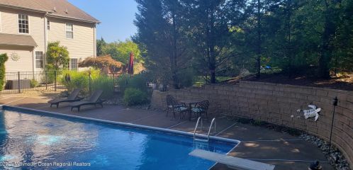 29 Greenwich Dr, Jackson Twp NJ 08527-4878 exterior