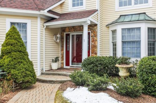 1 Caruso Pl, Armonk, NY 10504-1364