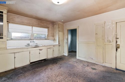 444 Jackson St, San Jose CA 95112-5101 exterior