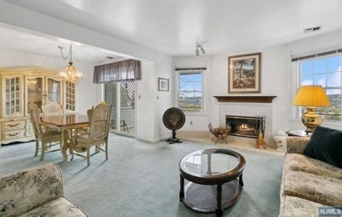 62 Amethyst Ln, Paterson NJ 07501-3361 exterior