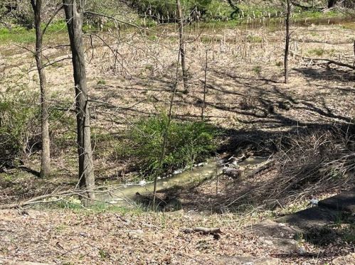 882 Center Rd, Pittsburgh PA  15239-1962 exterior