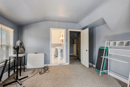 5545 57, Milwaukee WI 53218-3230 exterior