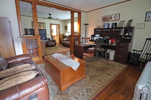 235 Oak St, New Britain CT 06051-1219 exterior