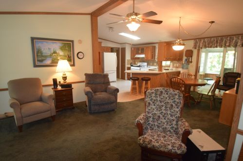 147 Serenity Oaks Ter, Watertown WI 53098-7708 exterior