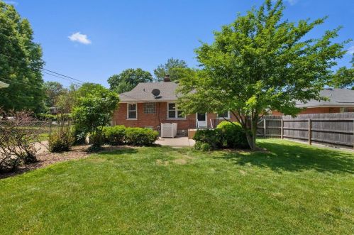 1540 Berry Rd, Saint Louis MO 63119-1241 exterior