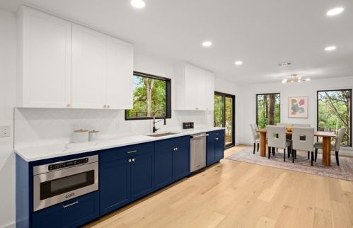 2100 Apricot Gln Dr, Austin TX 78746-7847 exterior