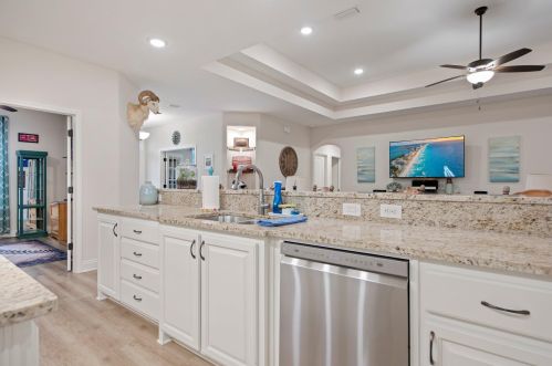 9088 Tara Cir, Milton FL 32583-8147 exterior