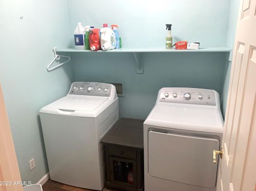 3819 74th Dr, Phoenix AZ  85043-7590 exterior