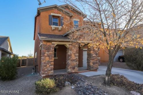 7017 Ladys Thumb Ln, Tucson AZ  85756-5197 exterior