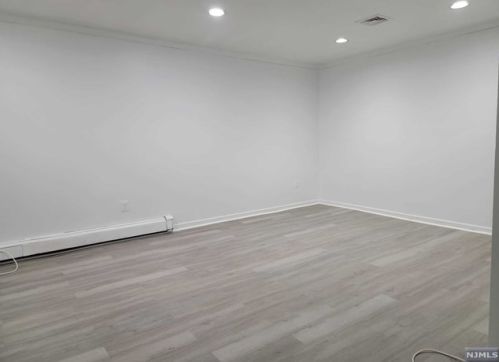 15 Newton Pl, Irvington NJ 07111-1408 exterior