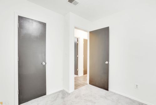 5410 Forest Downs Cir, Atlanta GA  30349-2488 exterior